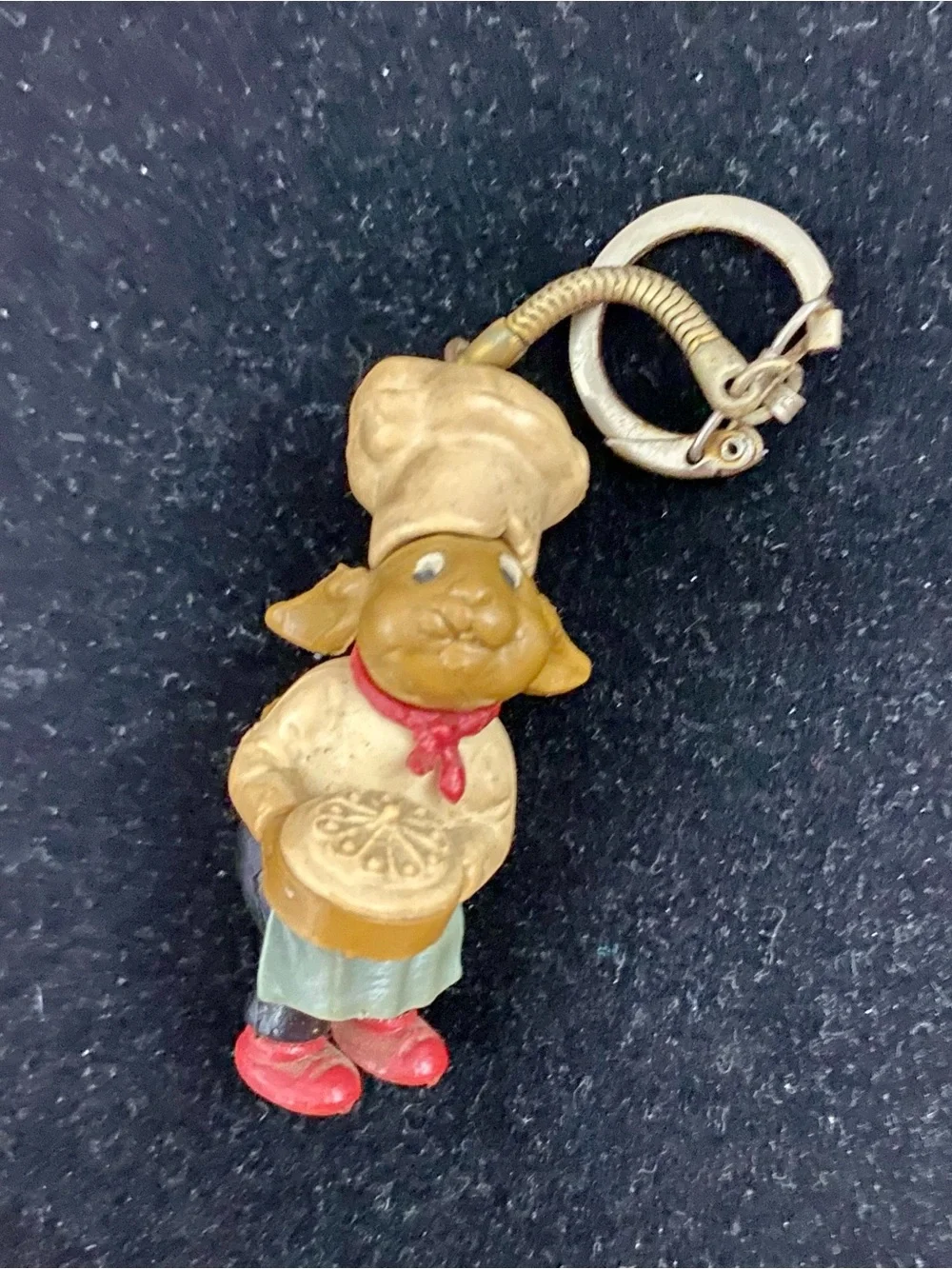 Vintage 60s 70s Bunny Chef Keychain PVC Figure Rabbit Baker Holding Pie Rare